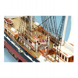 modèle en bois du navire-école français Belem, créé par Artesanía Latina, 842142622519