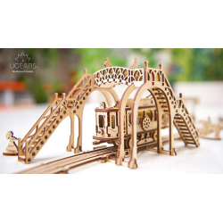 UGEARS maquette en bois mecanique,la ligne de tram. Puzzles 3d en bois