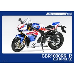Maquette Moto 1/9 eme Majic Factory 1402 HONDA CBR1000RR-R SP Blanche